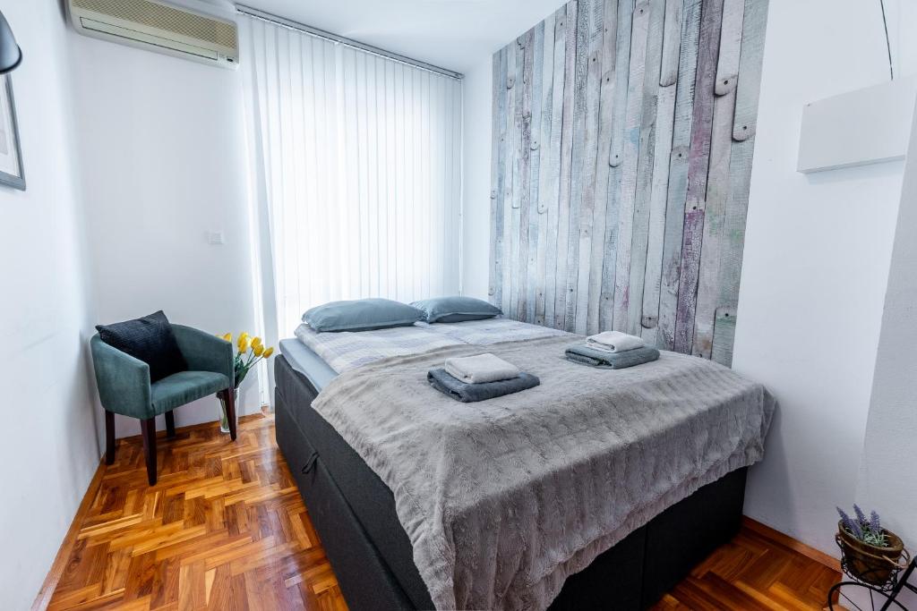 National Palace 2BR